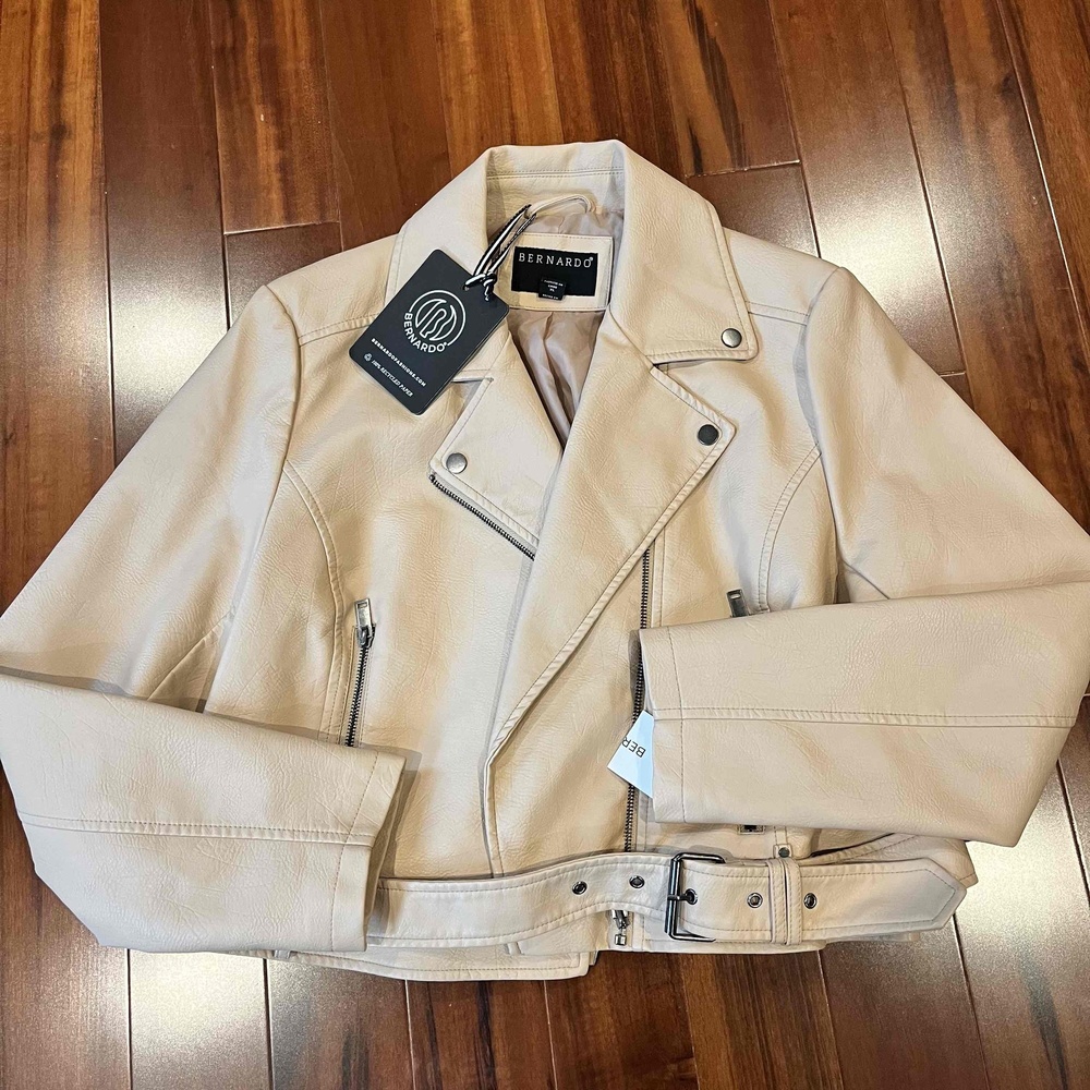 New NWT Bernardo Beige Leather Jacket Vegan Lined Biker Collar Belted Sz XL